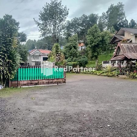 Pertiwi Village Redpartner Paragajen Exteriér fotografie